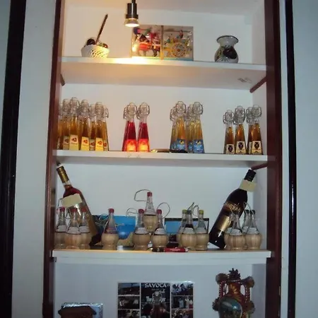 Mirage Bed and Breakfast Μεσίνα